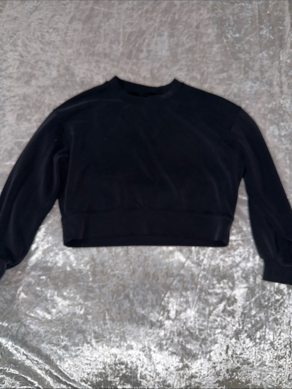 Lululemon cropped soft stream sweatshirt size 4